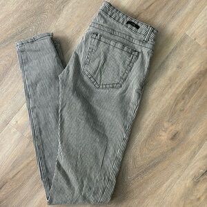 LUX TAPERED STRIPED SKINNY JEANS